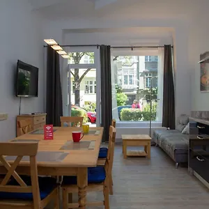 Pandoras Apartment